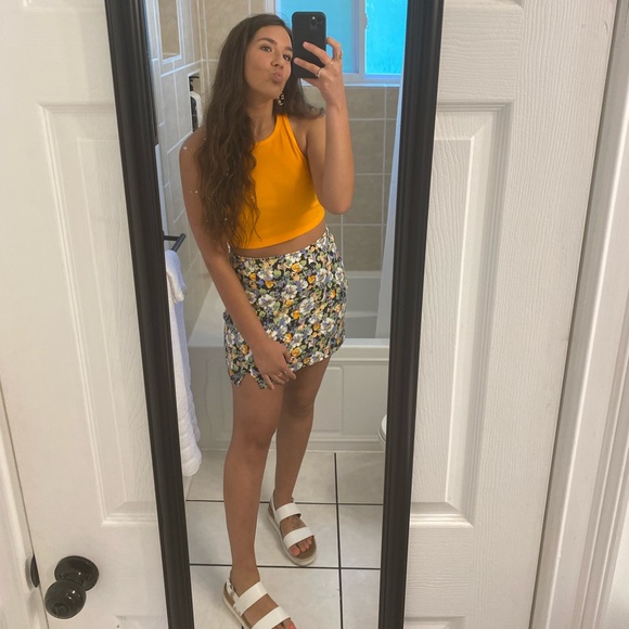 Meet your Posher, Alina - Picture 1 of 1